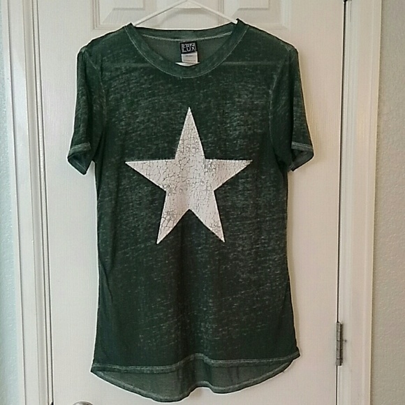 4/$20 Heathered Green Star GraphicTee - Picture 2 of 5